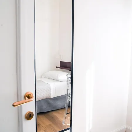 Lina - Sky Earth Liberty - 5 Min From Tube Вилла