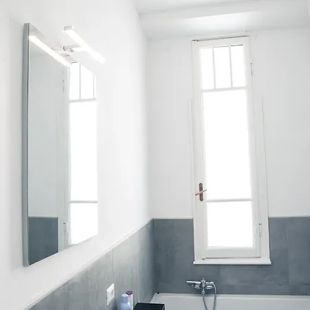 Lina - Sky Earth Liberty - 5 Min From Tube *