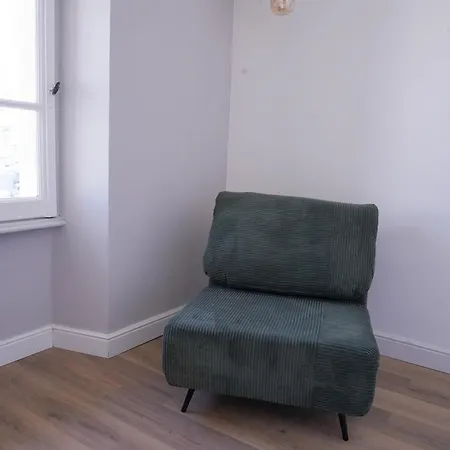 Lina - Sky Earth Liberty - 5 Min From Tube Рим