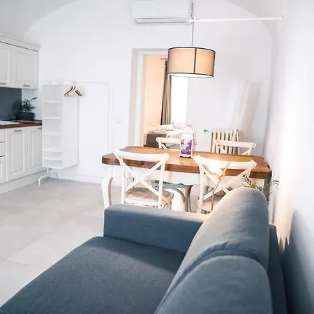 Lina - Sky Earth Liberty - 5 Min From Tube Вилла