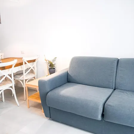 Lina - Sky Earth Liberty - 5 Min From Tube Вилла