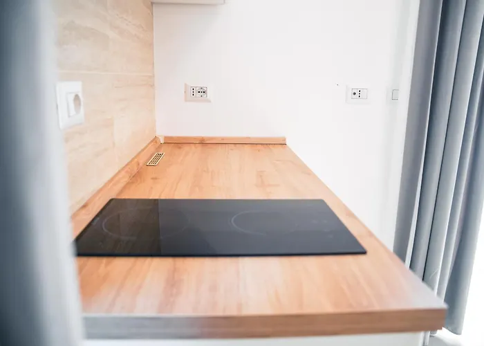 Lina - Sky Earth Liberty - 5 Min From Tube Ρώμη